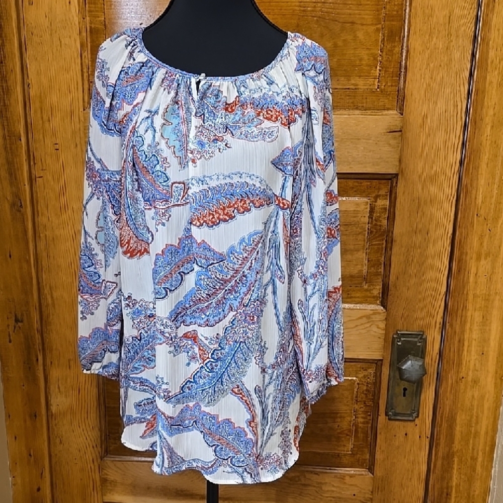 Chaps Blue and Red Paisley Long Sleeve Sleeve Top M